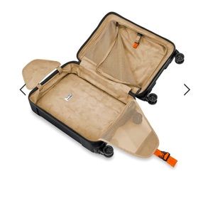 Briggs and Riley Carry On Spinner w/ tags